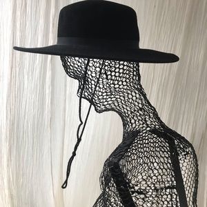 Elegant Black Wide-Brim Hat